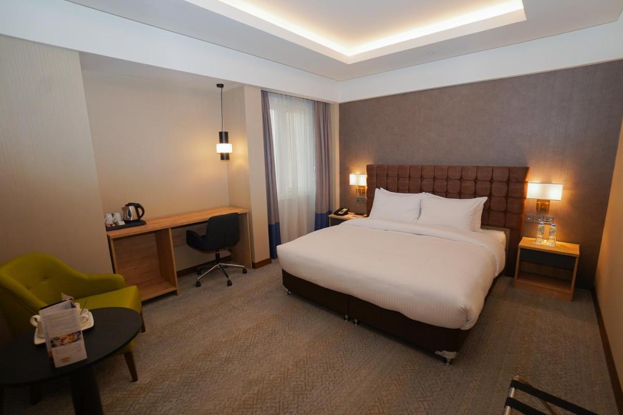 The Grand Lux 5*