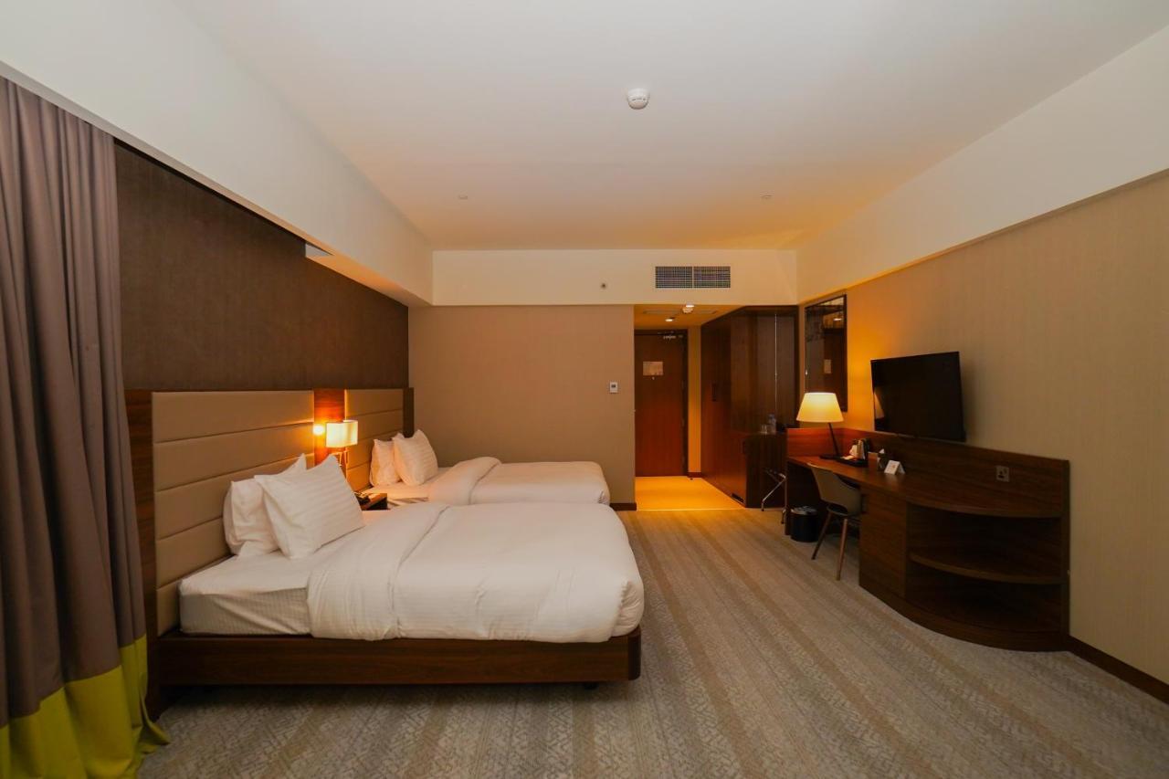 The Grand Lux 5*
