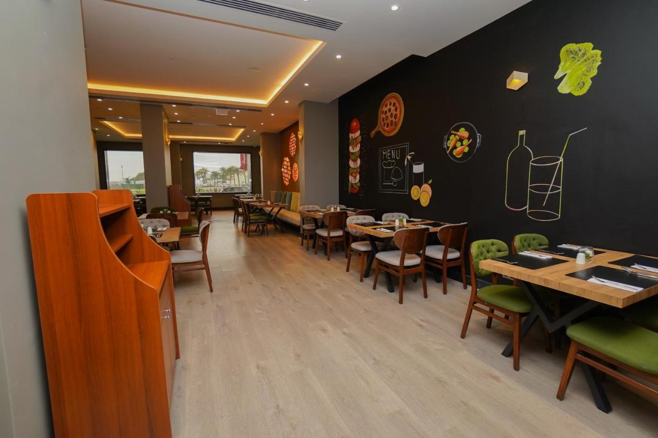 The Grand Lux Hotel 5*