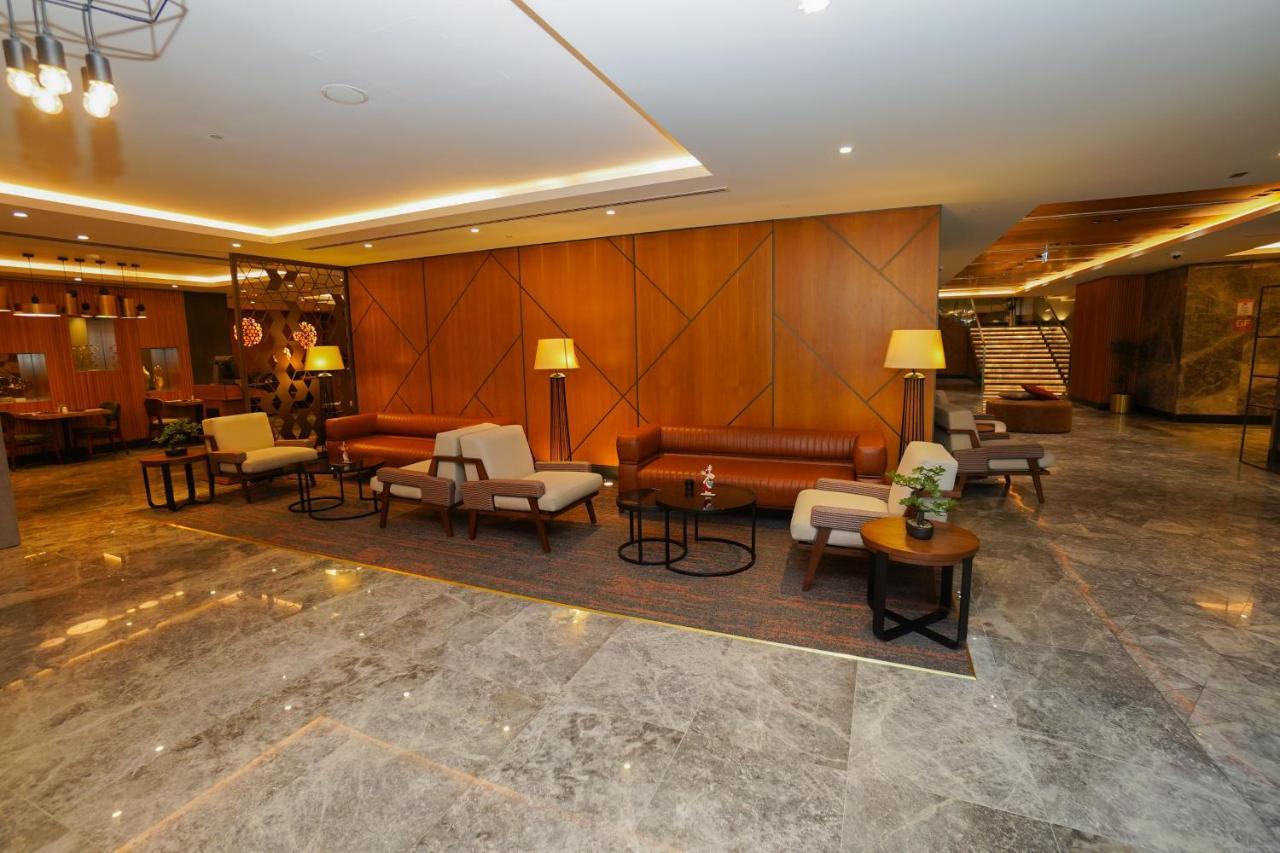 The Grand Lux Hotel 5*